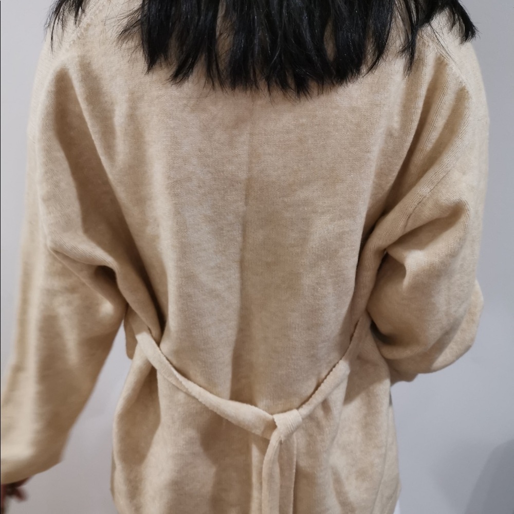 Sweater - Picture 6 of 8